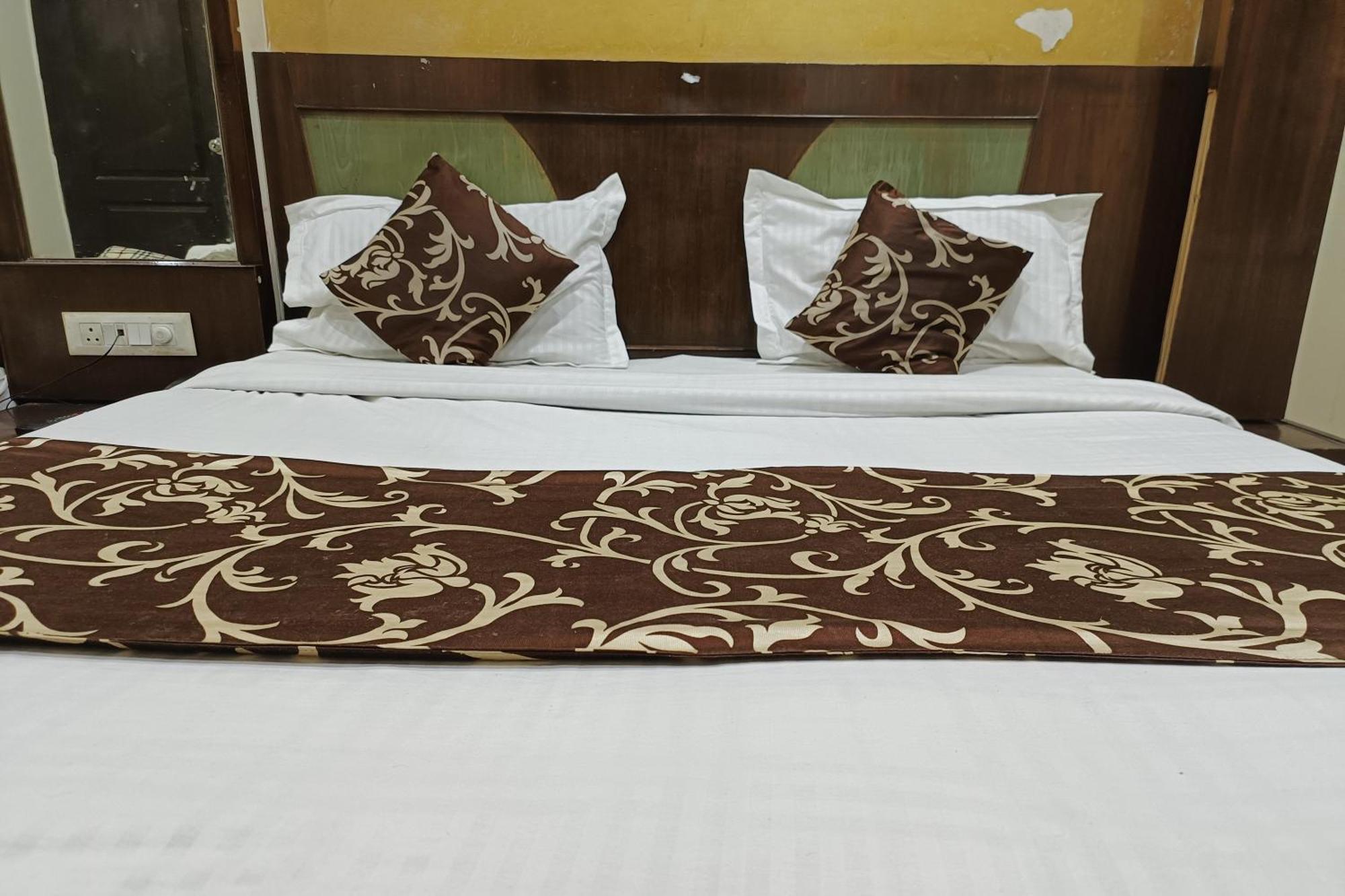 Spot Inn Hostel Új-Delhi Kültér fotó