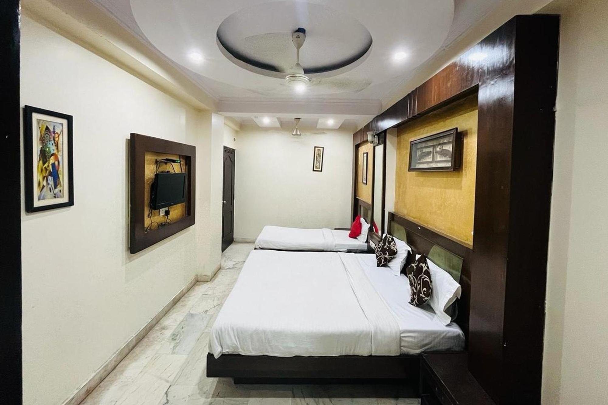 Spot Inn Hostel Új-Delhi Kültér fotó