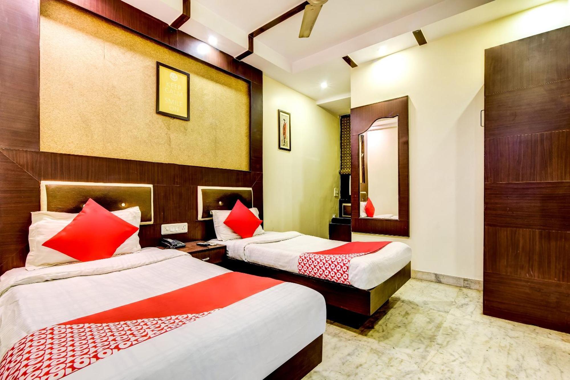 Spot Inn Hostel Új-Delhi Kültér fotó